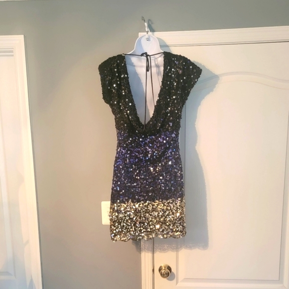 Arden B Sequin Cocktail Dress - Picture 5 of 6